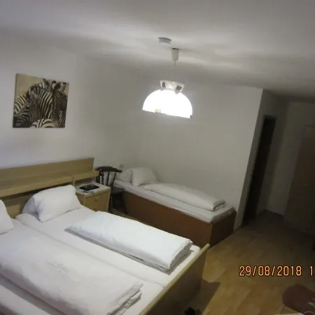 Pensión Pension-puttlachtal